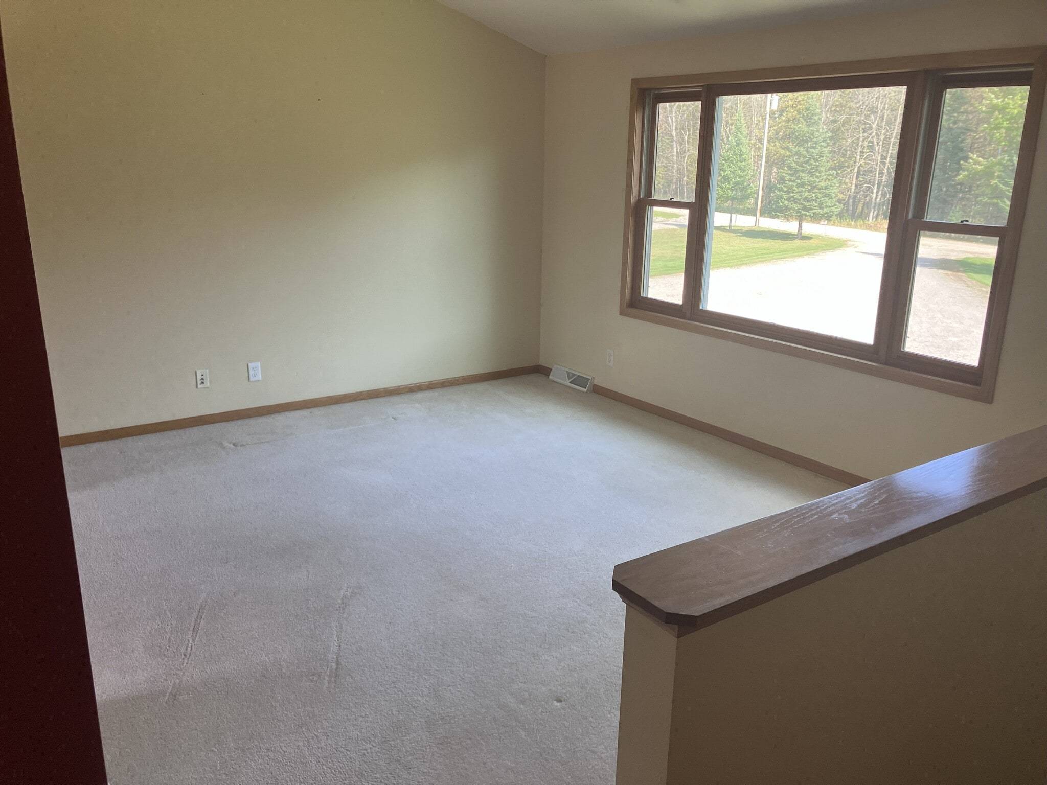 Living Room (2) - N5223 Tamarack Ln