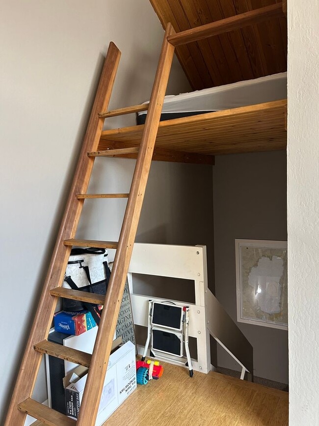 Building Photo - Tahoe Keys Super Studio with Small Loft, F...