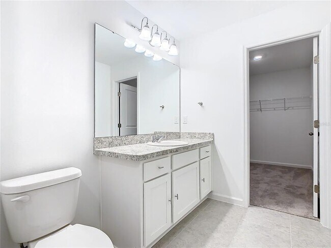 Building Photo - 3270 Vesara Dr