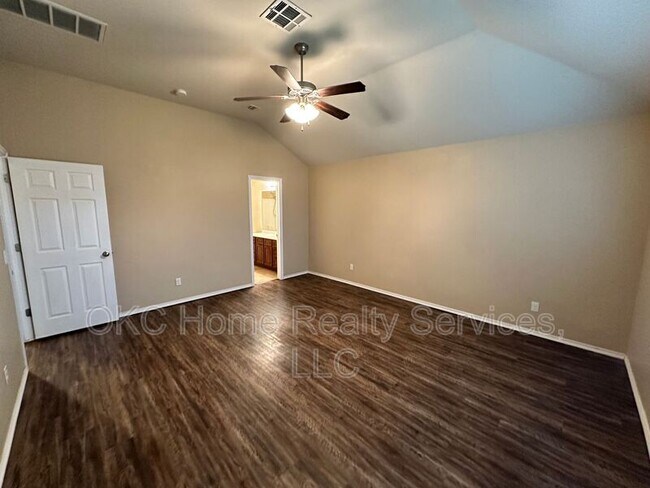 Building Photo - 12101 NW 133rd Terrace