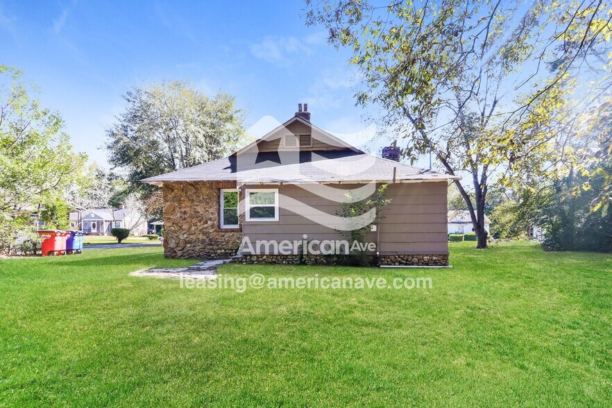 Building Photo - 870 Lynhaven Ave