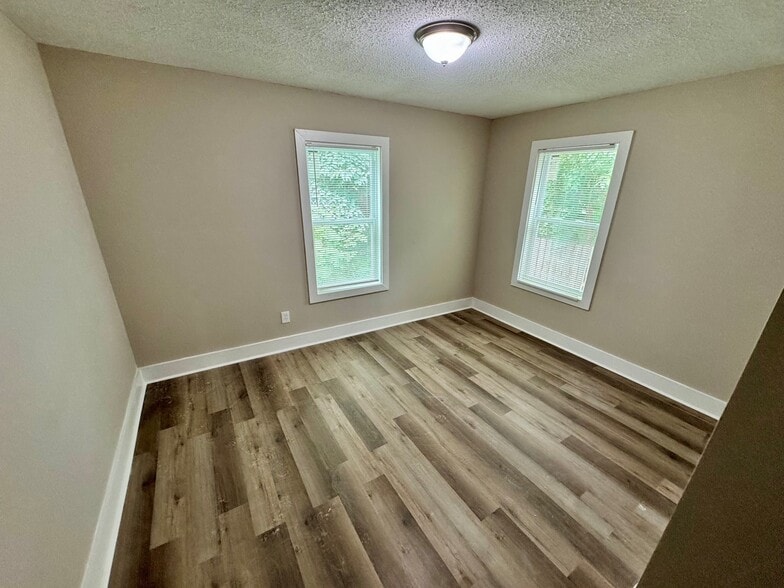 Bedroom #3 - 2562 School Ave