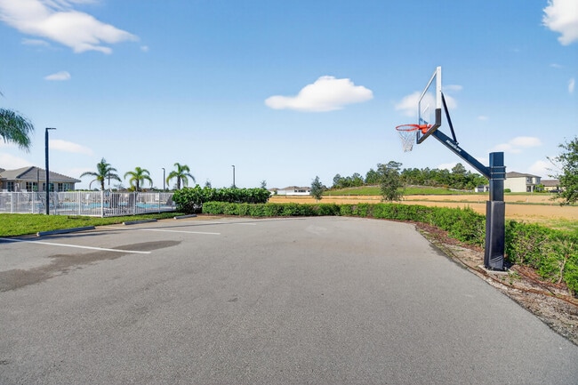 Building Photo - 6580 Canterbridge Dr