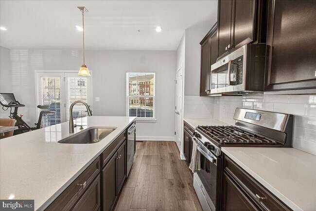 Building Photo - 16224 Bright Star Wy