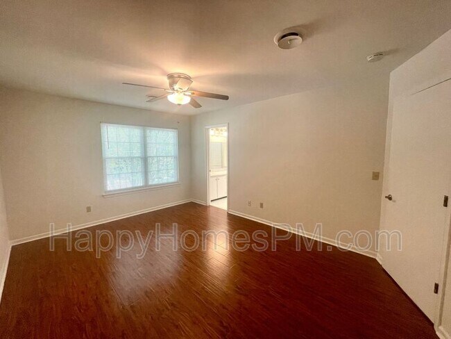 Building Photo - 1125 Monaco Dr