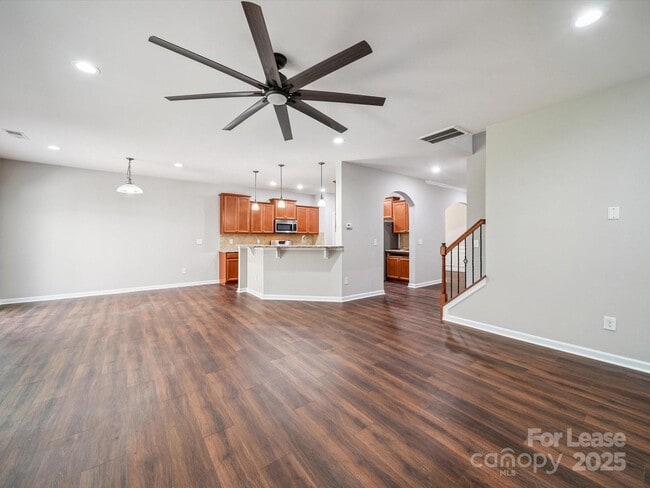 Building Photo - 10327 Rutledge Ridge Dr NW