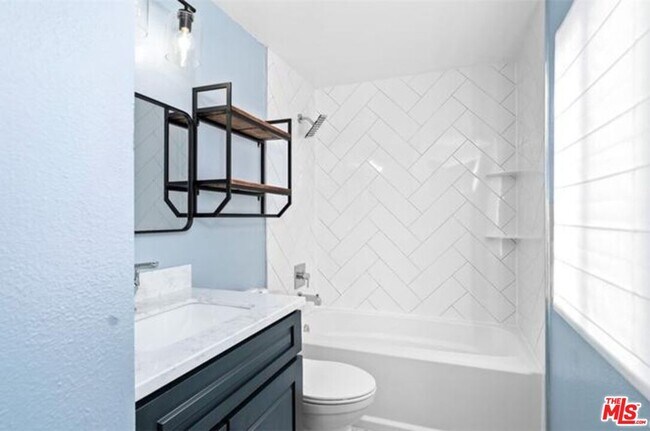 Building Photo - 4555 Alla Rd