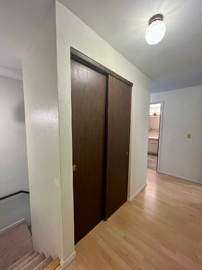 Building Photo - Black Lake Access! W/S/G Included