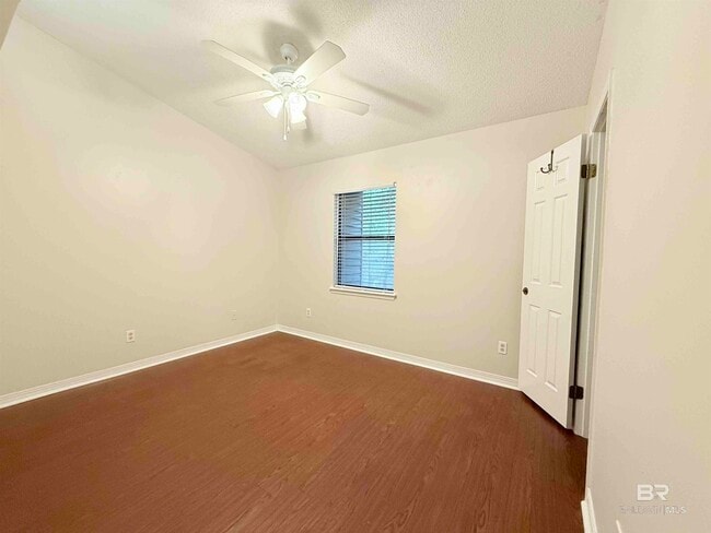 Building Photo - 36 Summer Oaks Dr