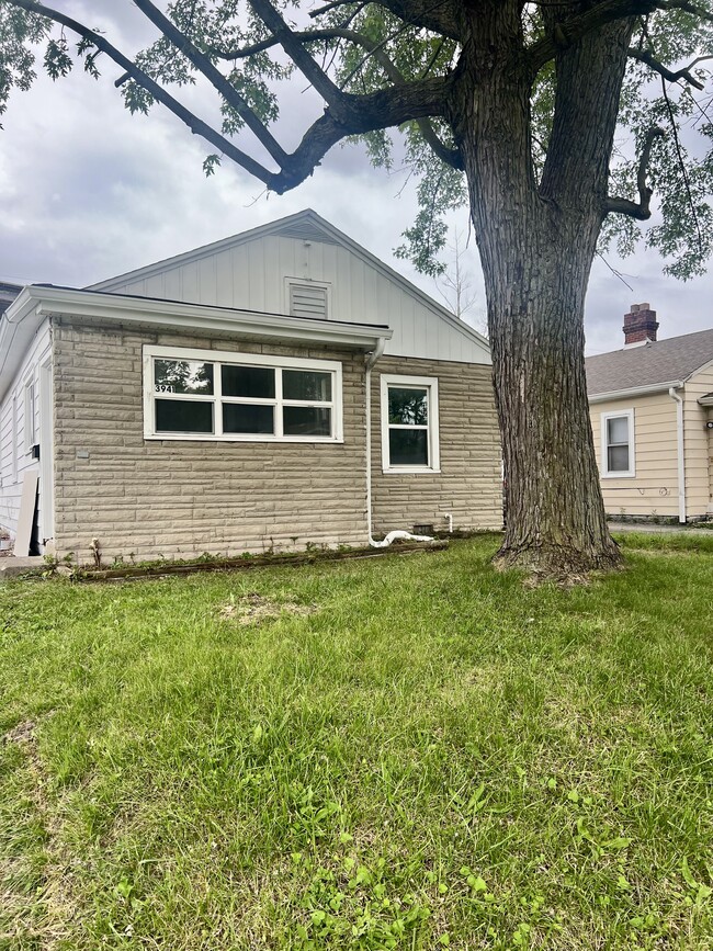 Building Photo - 3941 Hoyt Ave
