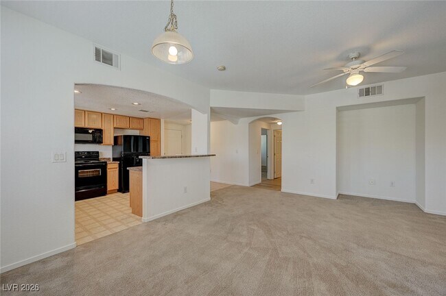 Building Photo - 6160 Rumrill St