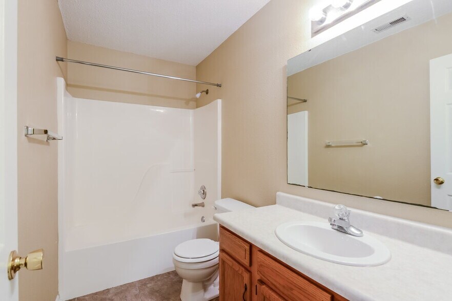 Building Photo - 5821 Dollar Forge Dr