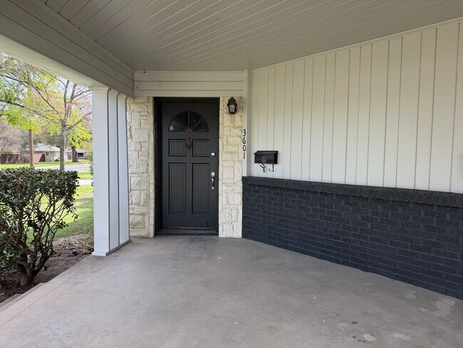 Building Photo - 3601 Norfolk Rd