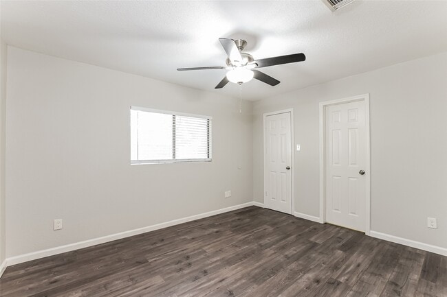 Building Photo - 18747 Denise Dale Ln