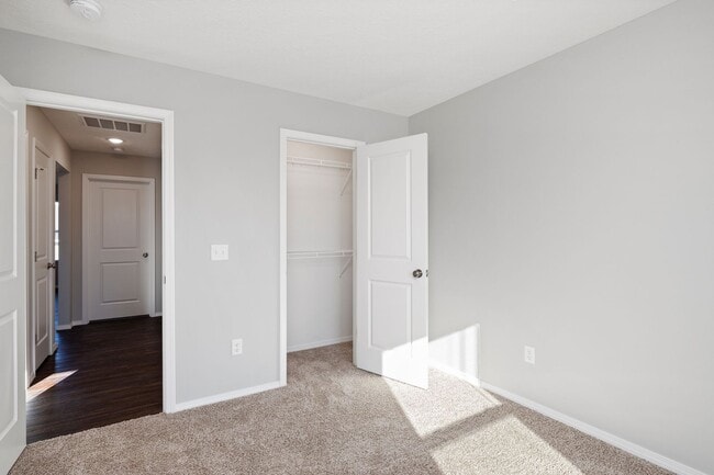 Building Photo - Newly Built 4 Bedroom Rental in Republic!