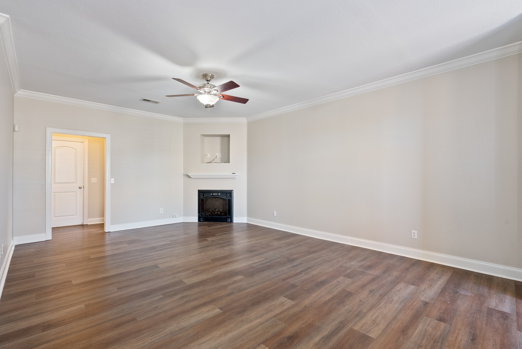 Building Photo - 728 Southpointe Commons Loop