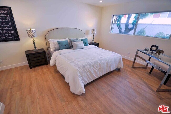 Building Photo - 2021 California Ave