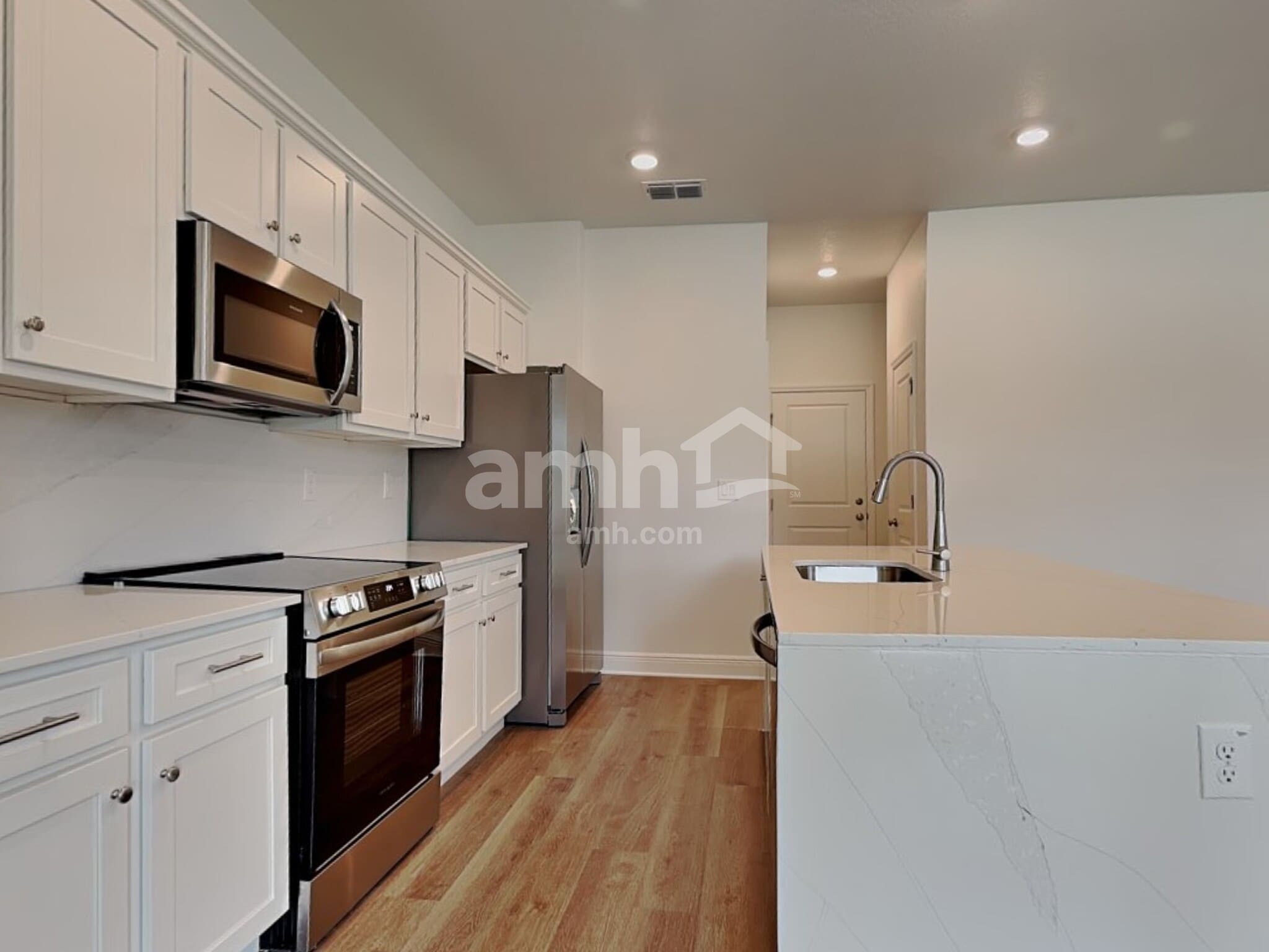 Building Photo - 6772 Atlantic Bch Ave