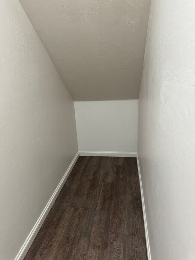 Building Photo - New construction duplex in Newcastle 3 bedroom with game room