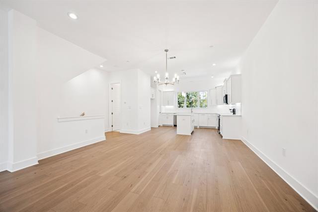 Building Photo - 266 Harris St