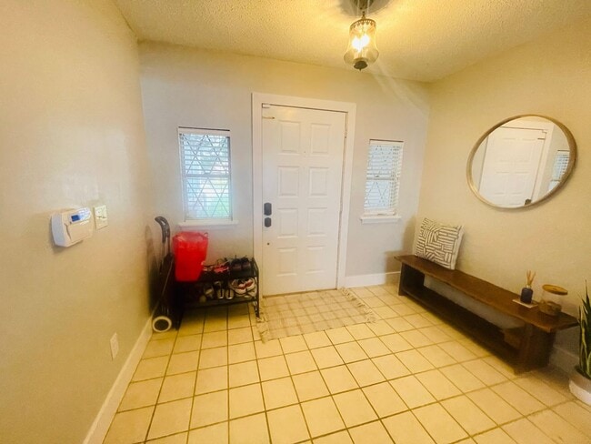 Building Photo - Pool Home BRYN MAWR-5328 Rockbourne Ct Orl...