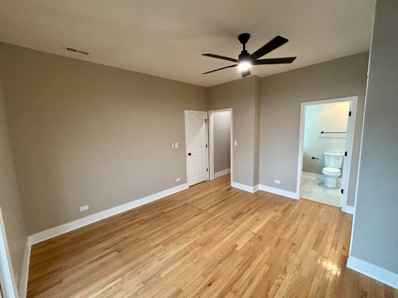 Building Photo - 5644 S Prairie Ave