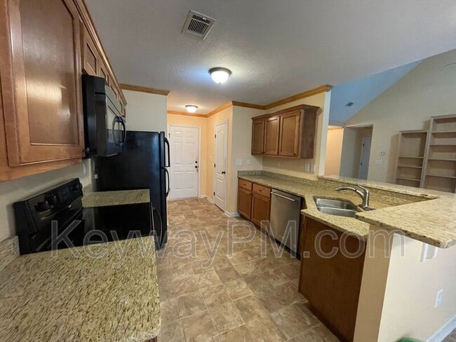 Building Photo - 811 Oshields Ct