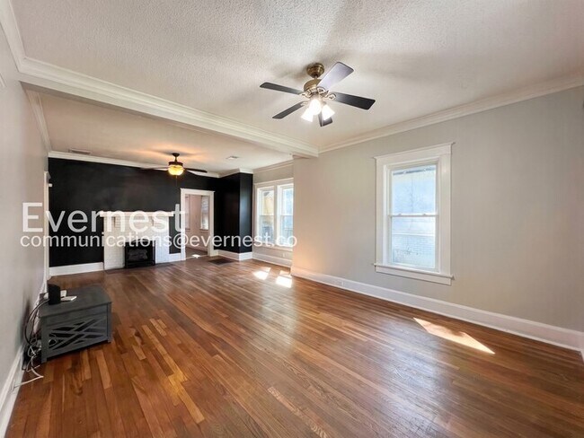 Building Photo - 1489 Faxon Ave