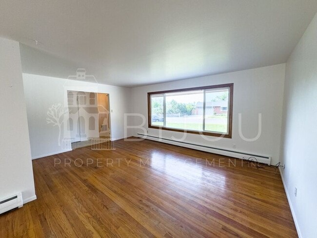 Building Photo - 206 Catalina Pl