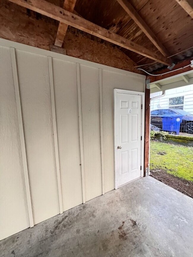 Building Photo - 8948 Gravelly Lake Dr SW