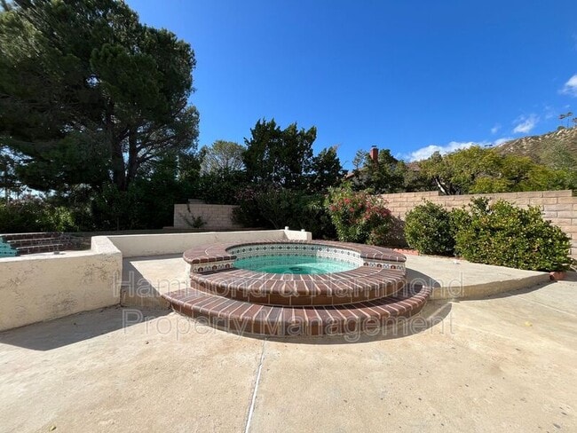 Building Photo - 11735 La Tierra Ct