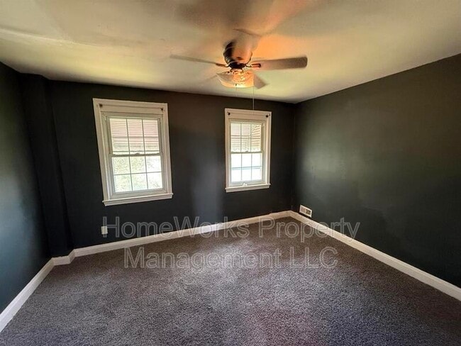Building Photo - 3844 Elmley Ave