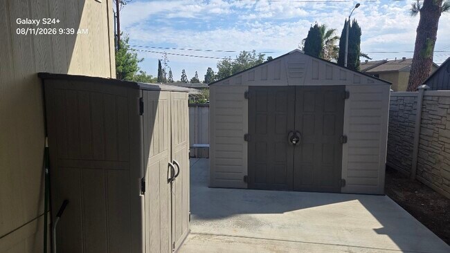 Building Photo - 1361 Shadowglen Way