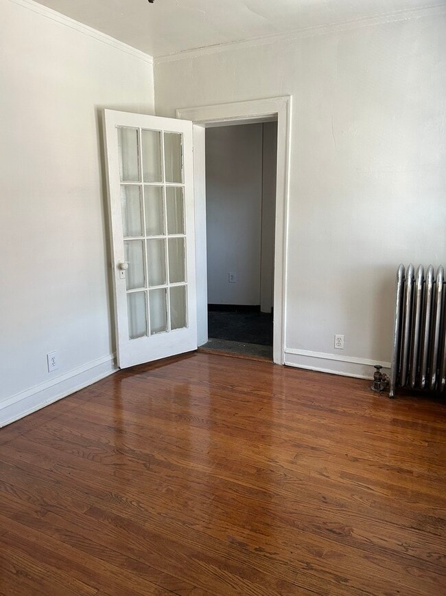 Building Photo - 6523 S Greenwood Ave