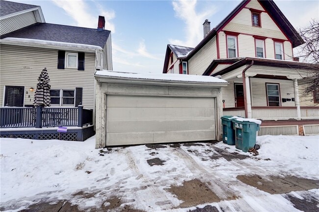 Building Photo - 249 S Goodman St