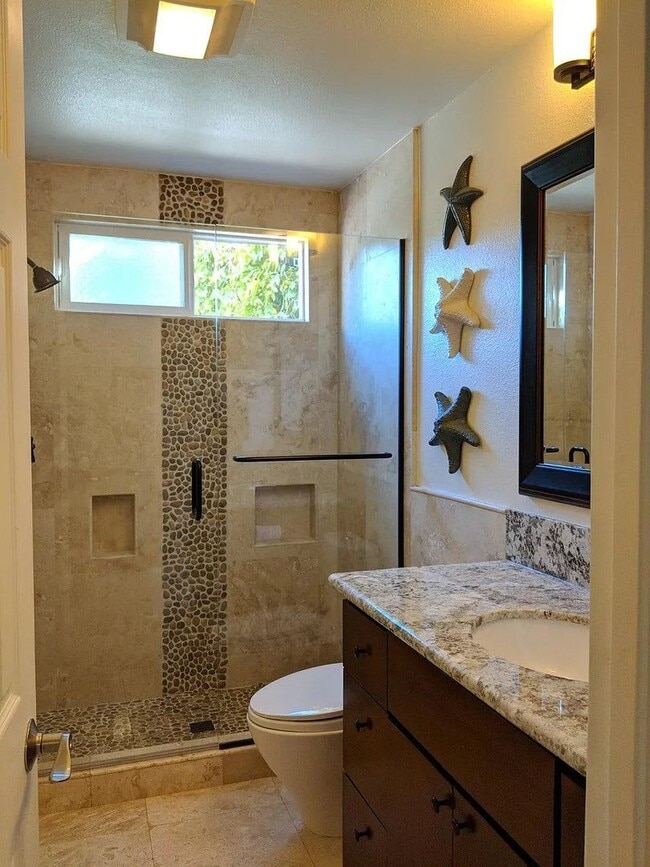 Building Photo - Del Mar Heights Home - West of the 5