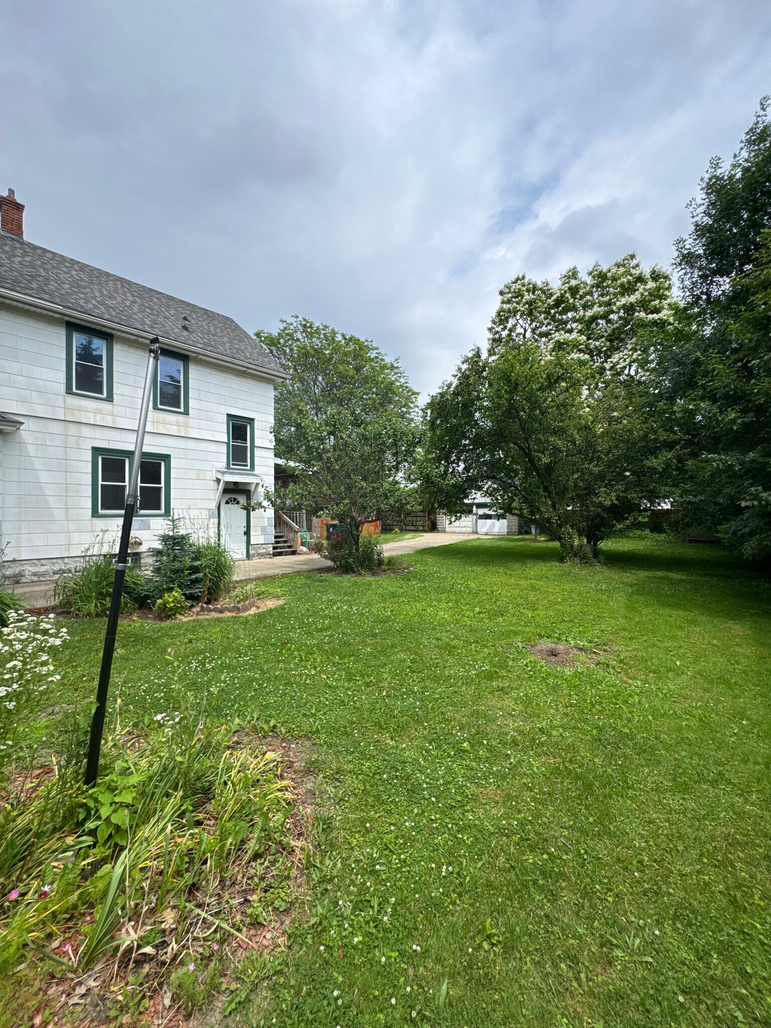 Backyard/Double Lot - 1386 Electric Ave