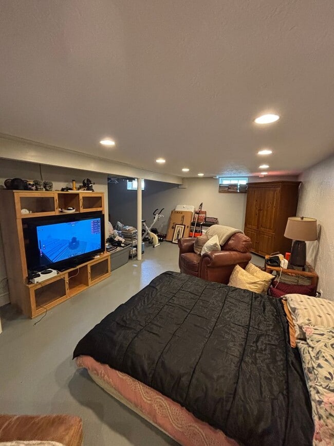 Building Photo - Spacious 3-Bedroom Home in Timmerman West,...