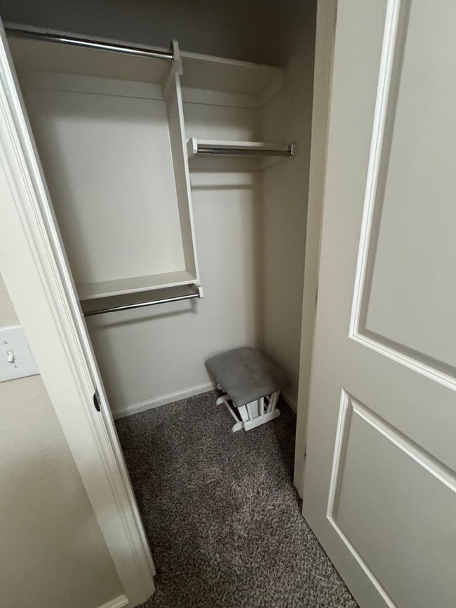 Building Photo - Stunning fully furnished 3 Bed 2.5 bath homes in The Enclave!