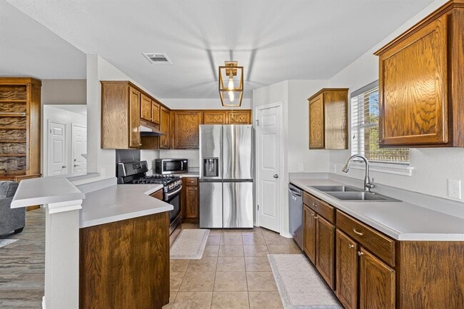 Building Photo - 1318 Settlers Valley Dr