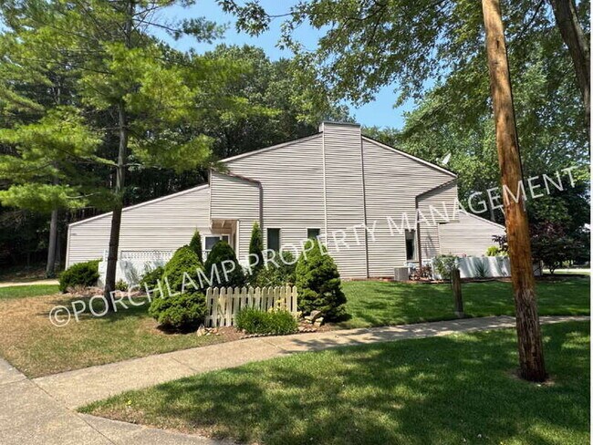 Building Photo - 17460 Dunewood Ct