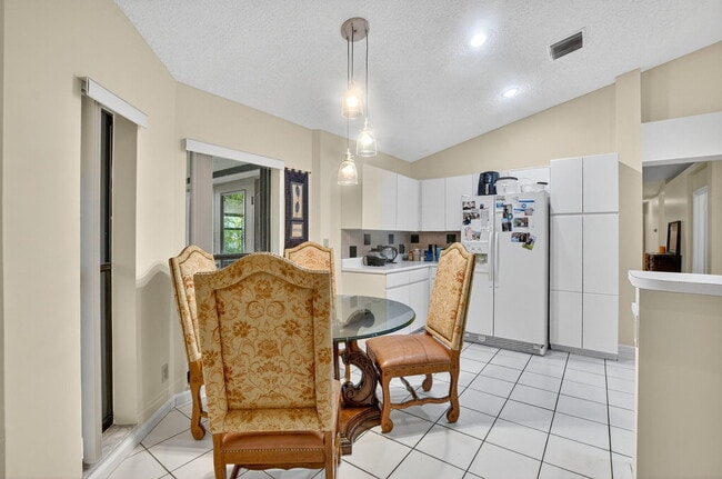 Building Photo - 20803 Cabrillo Way