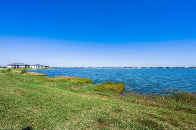 Building Photo - 16570 Ridgeview Cir