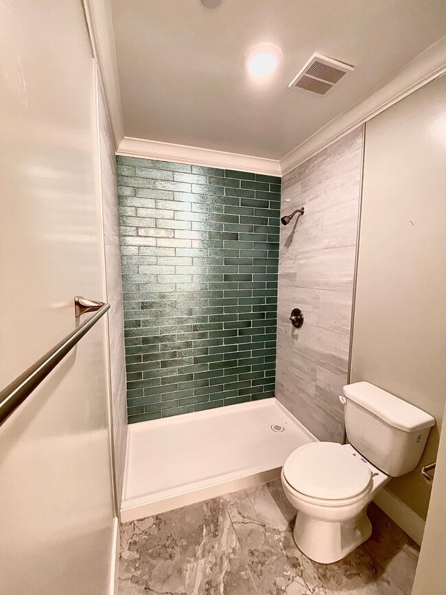 Building Photo - Beautiful and Spacious recently Constructe...