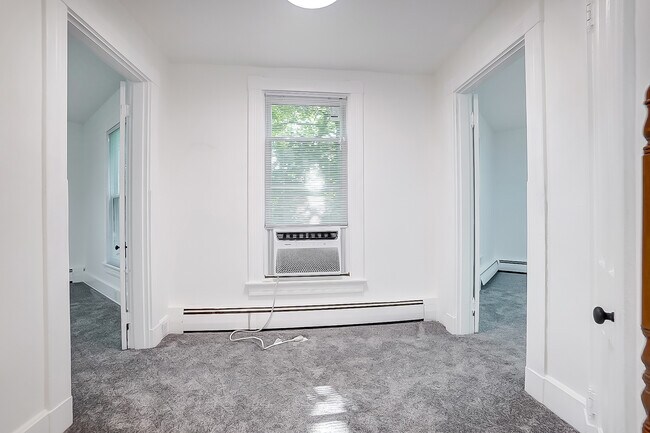 Building Photo - 6365 Revere Ave