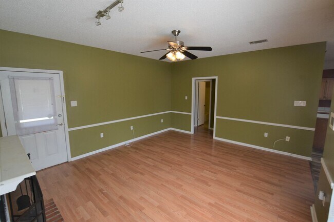 Building Photo - 2136 S Flannery Rd