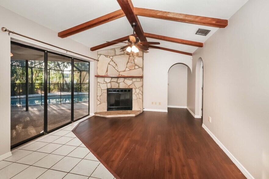 Building Photo - 1432 SE 17th Terrace