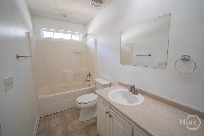 Building Photo - 28 Dunnoman Dr