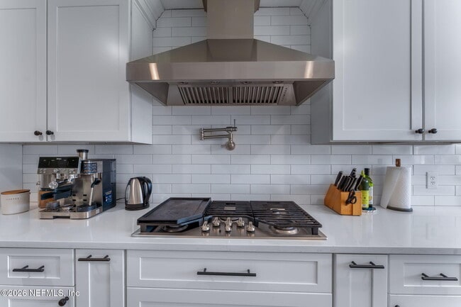 Building Photo - 4340 Blue Heron Dr