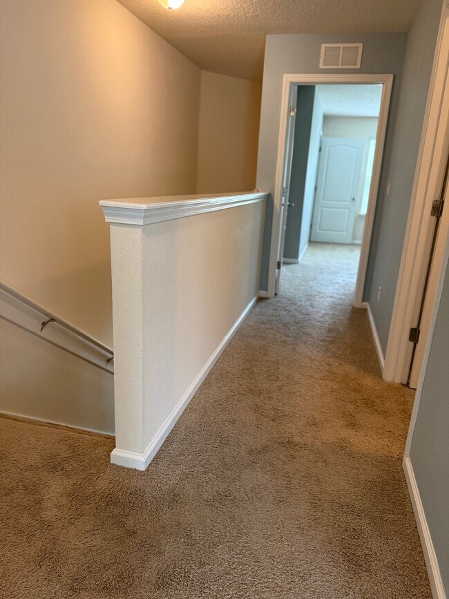 Building Photo - 96 Servia Dr